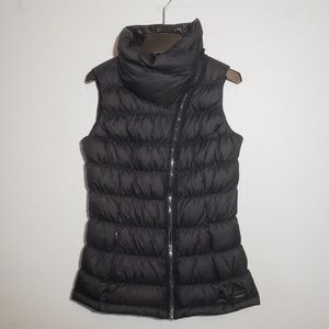 Athleta downabout black puffer vest goose down full zip vest size XS